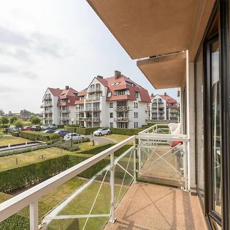 Spacious With Sunny Terrace *