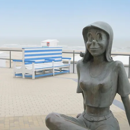 Spacious With Sunny Terrace * Middelkerke