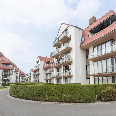 Spacious With Sunny Terrace Middelkerke